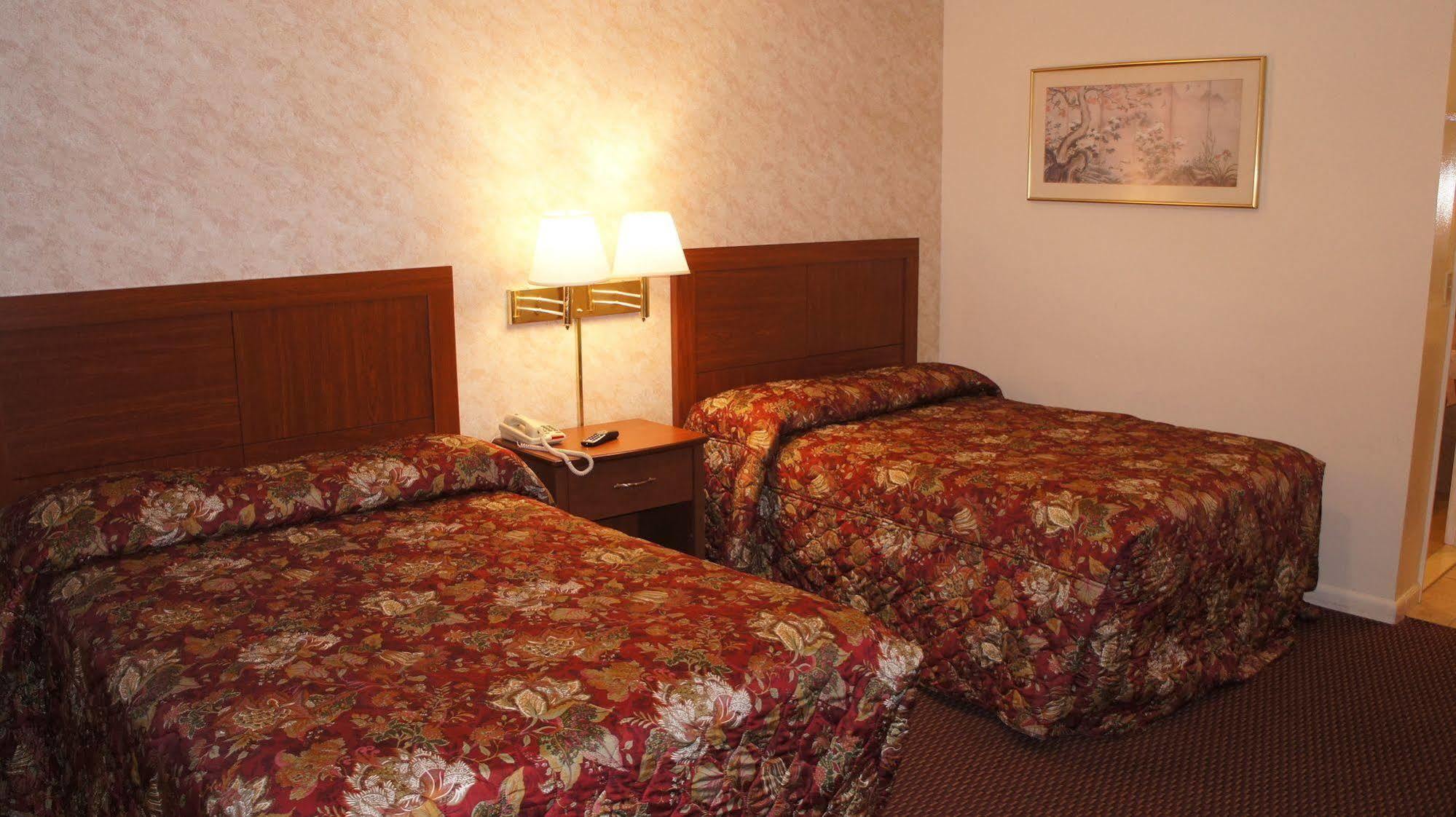 Red Carpet Inn Олбани Экстерьер фото